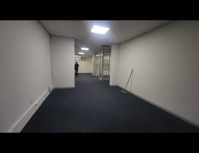239M² OFFICE TO LET IN WESTVILLE